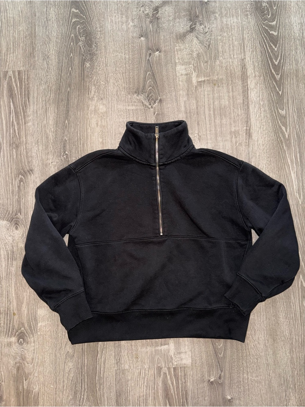 Women’s everlane quarter zip sweater